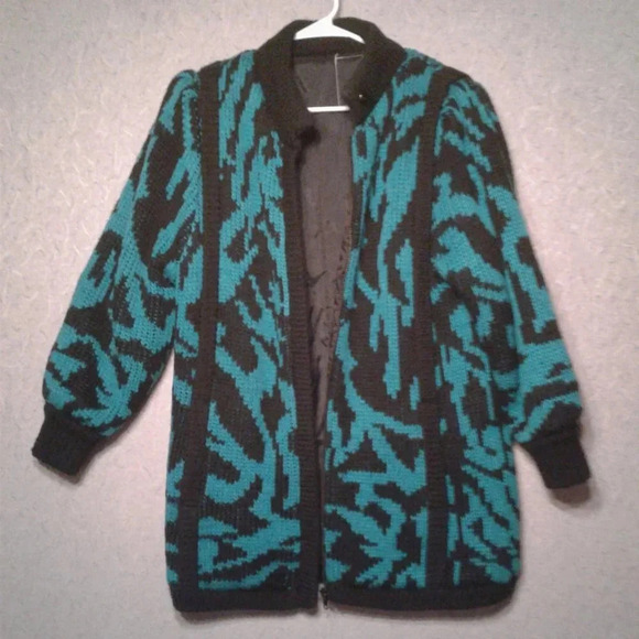Women's Electric Blue with Black  Jacquard Animal Pattern Sweater Size Small - Picture 3 of 6